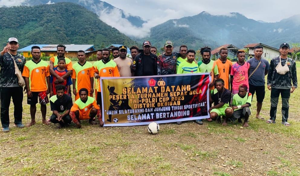 TNI Polri Kolaborasi Gelar Turnamen Sepakbola Di Papua Abadikini