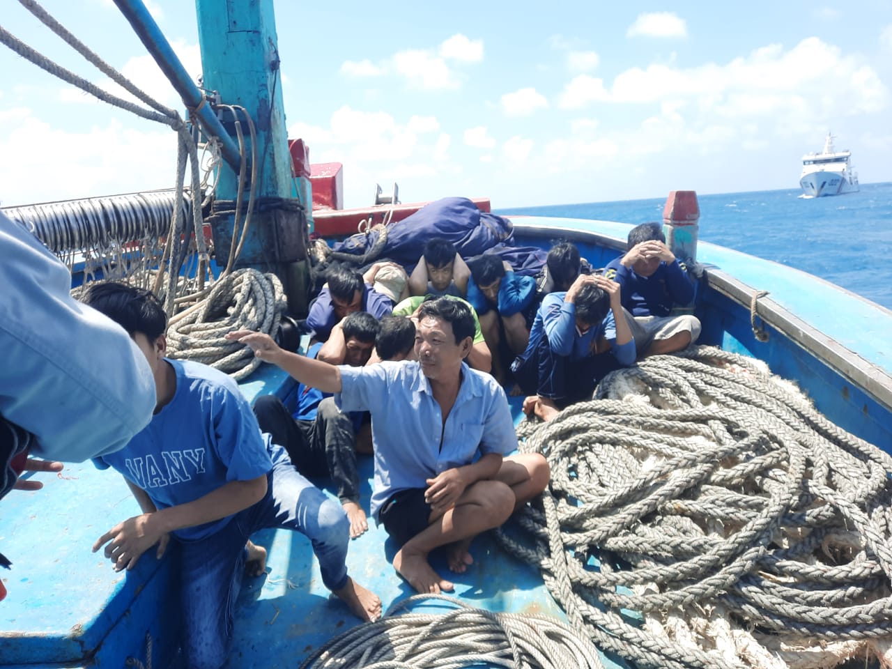 Bakamla RI Tangkap Kapal Vietnam Curi Ikan Di Laut Natuna Utara