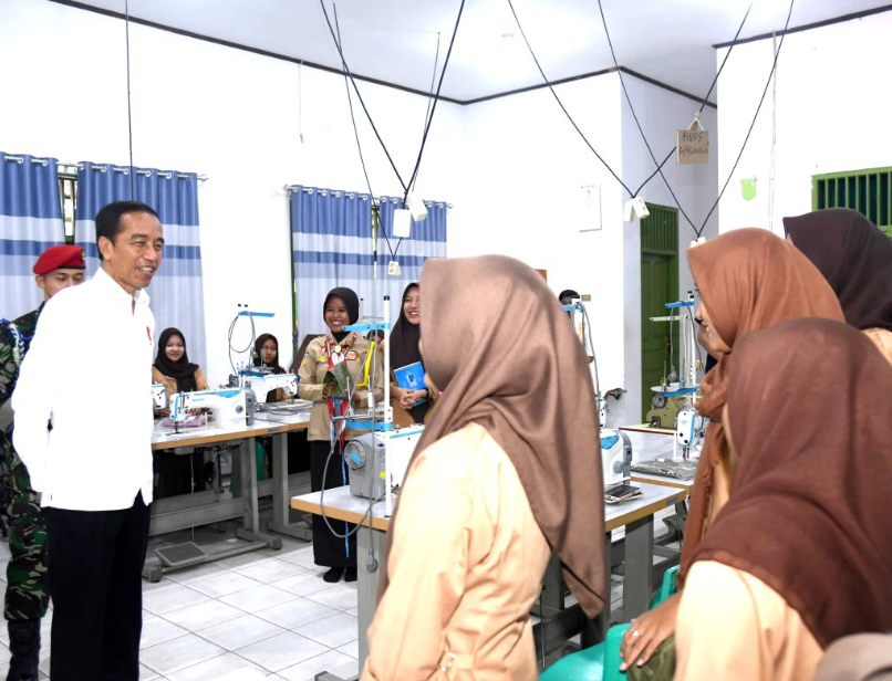 Tinjau Smk Negeri Kota Metro Presiden Jokowi Sarana Prasarana