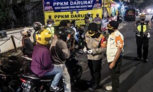 Mendagri Terbitkan Aturan Terbaru PPKM, Dilaksanakan Serentak Di ...