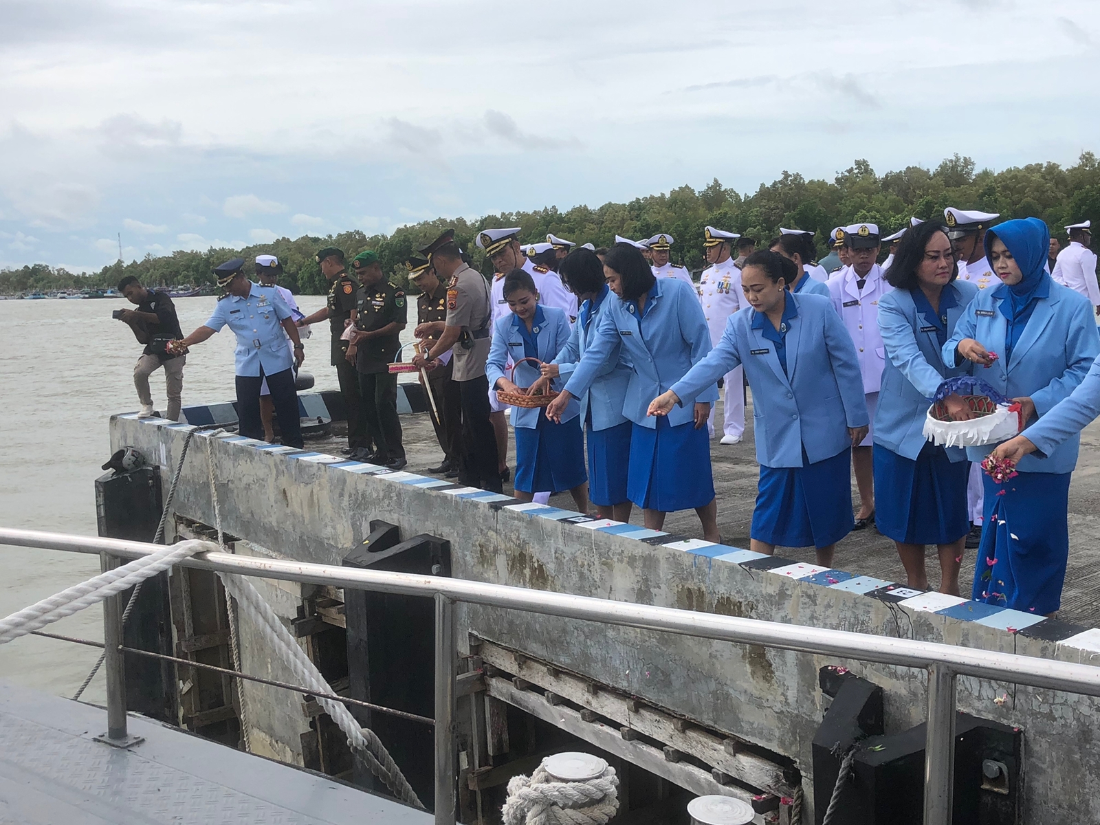 Kasiter Korem 174/ATW Hadiri Upacara Peringatan Hari Dharma Samudera