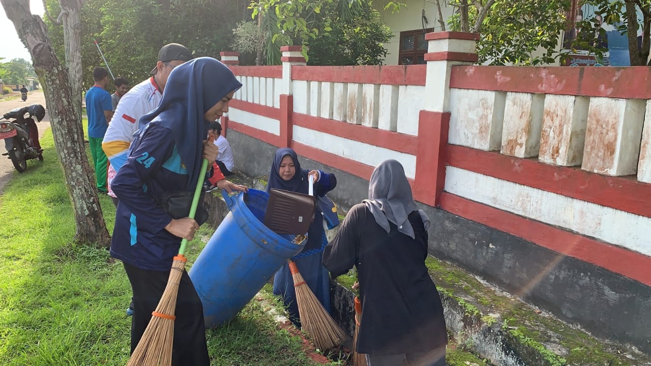 Pemkot Tidore Terus Galakkan Gerakan Jumat Bersih bagi ASN