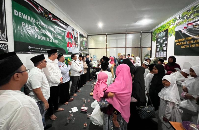 Partai Bulan Bintang Bali Gelar Doa Bersama dan Santunan Anak Yatim