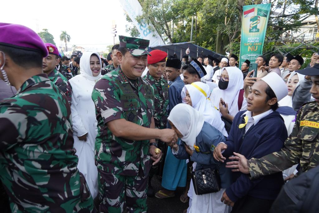 Panglima TNI Hadiri Peringatan 1 Abad NU