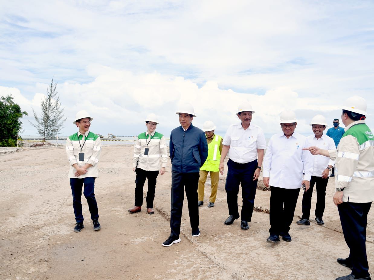 Kunjungi Kawasan KIPI, Jokowi: Masa Depan Industri Energi Hijau Indonesia