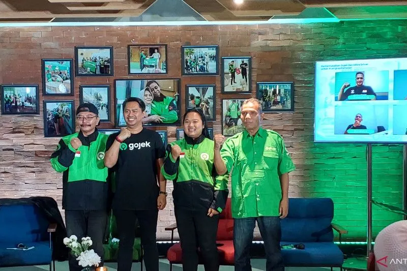 Menhub Budi Karya Sumadi Puji Kegiatan "Baksos Bersama Mitra Gojek" di 25 kota