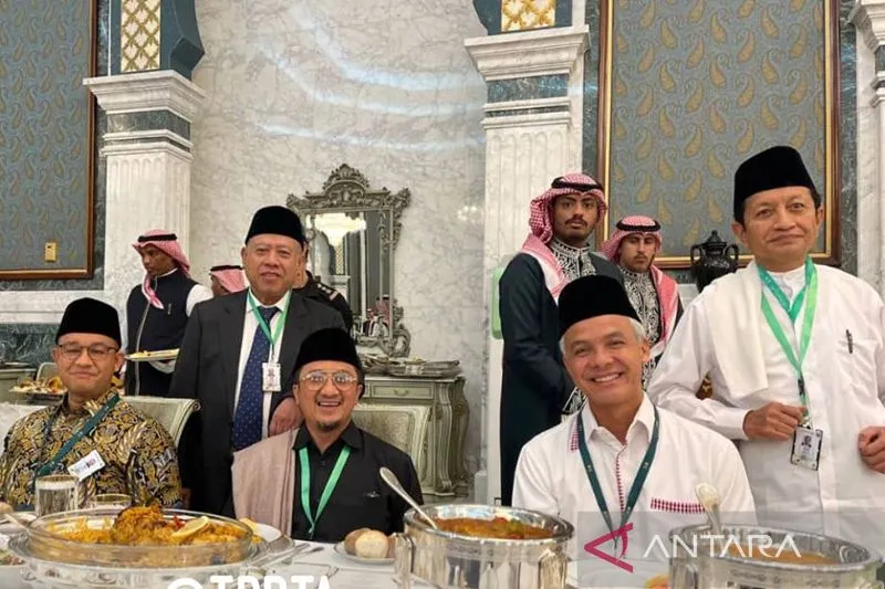 Pertemuan Anies-Ganjar di Makkah bawa momen Kesejukan