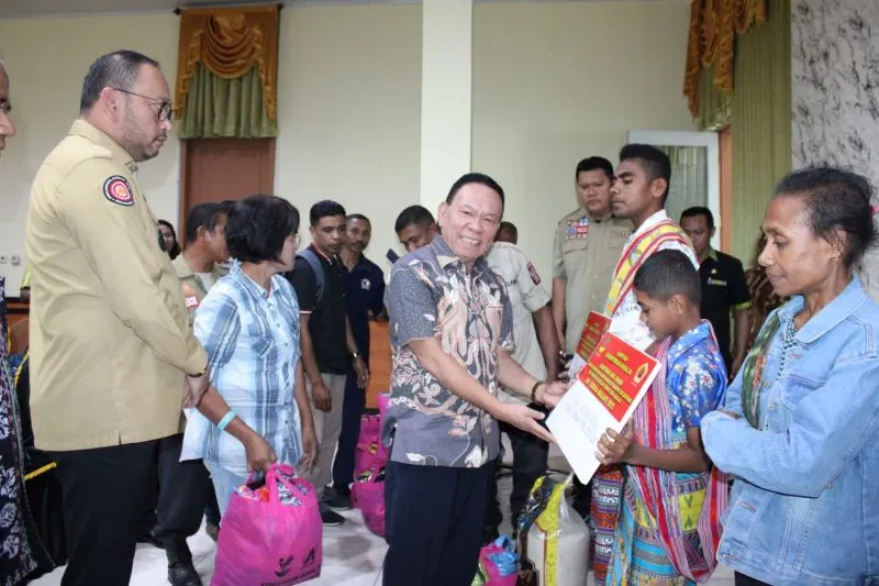 Kemensos Distribusi Dana Kematian Korban Bencana Alam di NTT