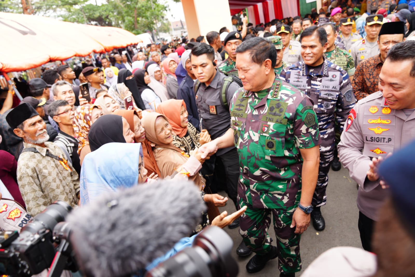 Panglima TNI:  Bakti Kesehatan dan Sosial Altar 89 Sangat Bermanfaat bagi Masyarakat