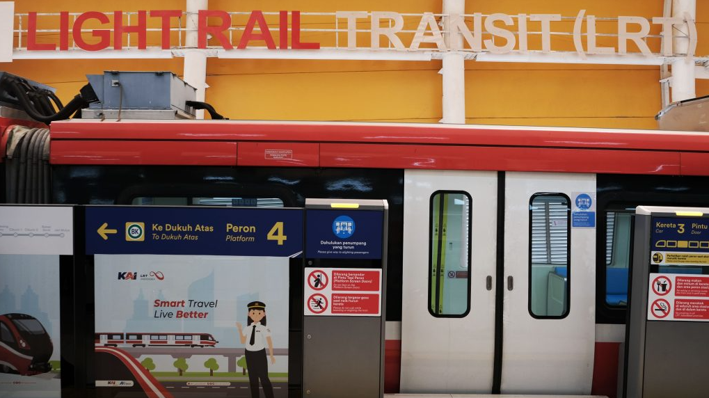 Kesan Para Menteri Jokowi Setelah Menjajal Transportasi Massal LRT Jabodebek