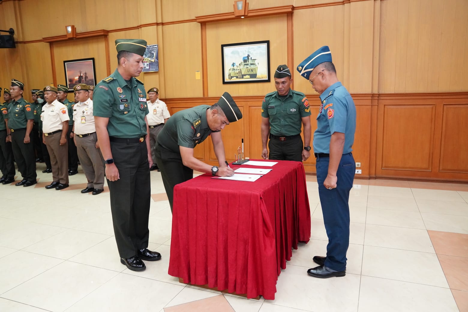 Kapuspen TNI Pimpin Serah Terima Jabatan Kabid Prodok Puspen