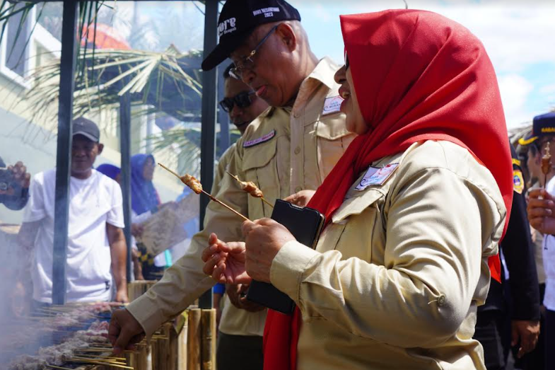 Hari Nusantara 2023, Kota Tidore Cetak Rekor Muri Bakar Sate Ikan Terbanyak