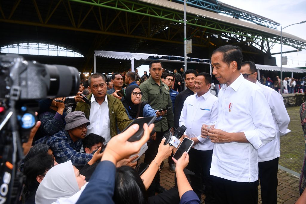 Jokowi Tunjuk Mendagri Tito Karnavian Jadi Plt Menko Polhukam