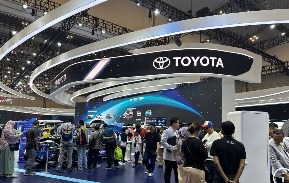 Toyota Pertahankan Posisi Teratas dalam Penjualan Kendaraan Global