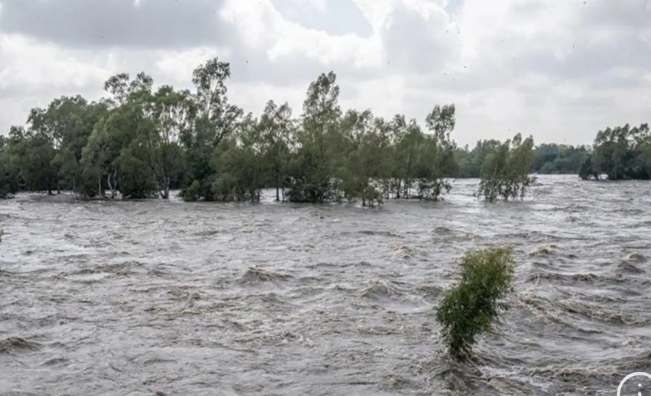 Kim Jong-un Kecam Berita Palsu Korsel Tentang Kerusakan Akibat Banjir