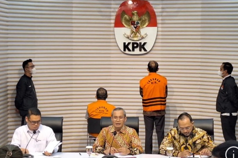 KPK Tahan Dua Tersangka Korupsi di PT Jasindo