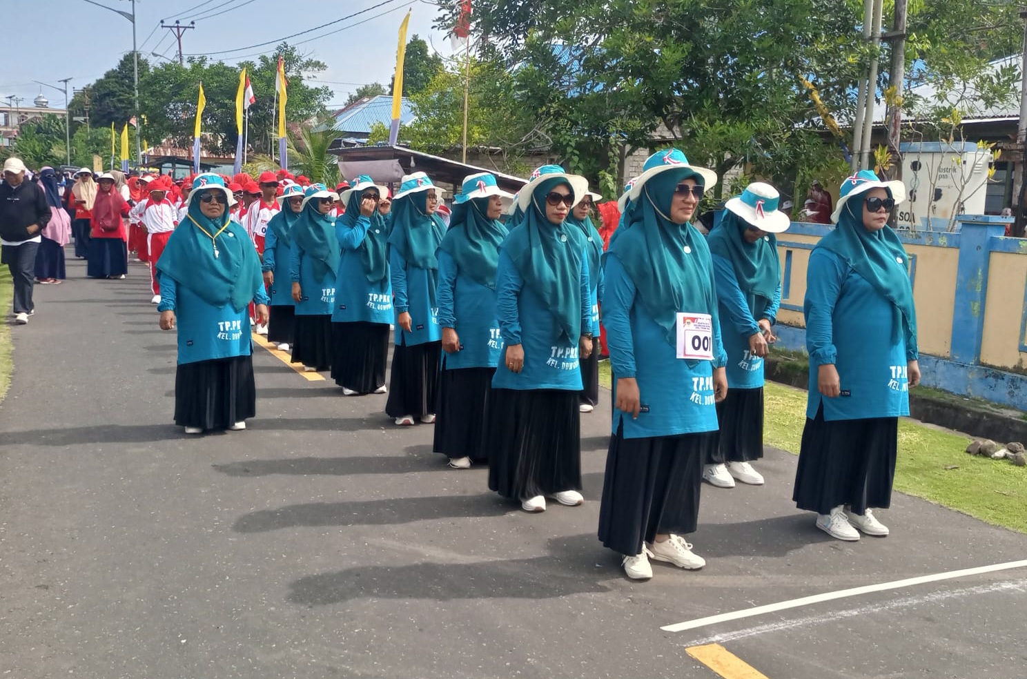 Kemerdekaan RI ke-79 Dimeriahkan dengan Lomba Gerak Jalan di Kelurahan Dowora