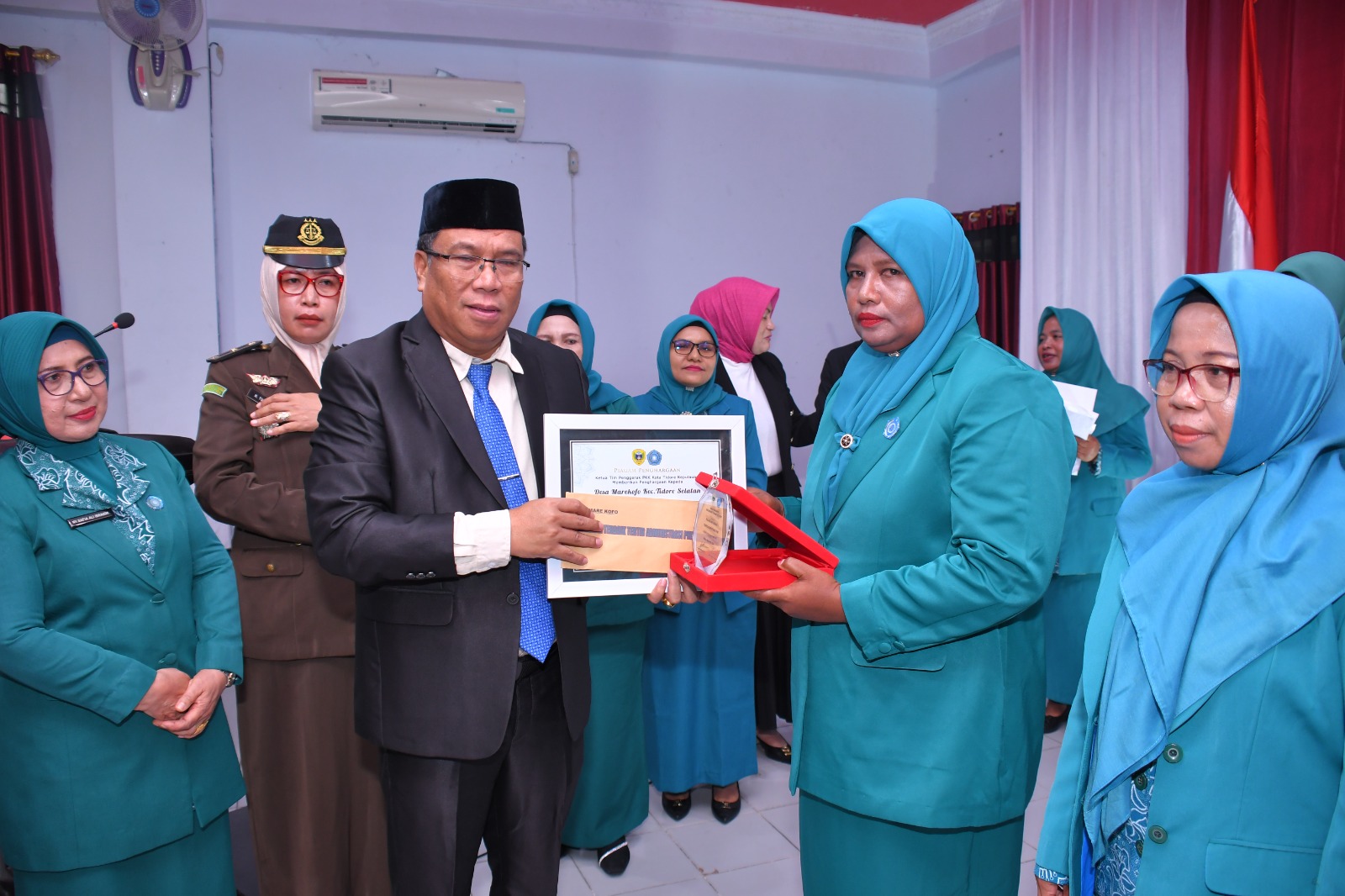 Desa Marekofo Raih Juara Pertama dalam Lomba Sepuluh Program Pokok PKK Tingkat Kota Tidore 2024