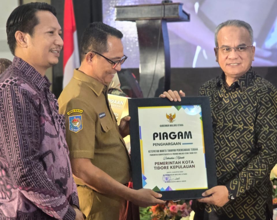 Kota Tidore Raih Dua Penghargaan Perencanaan Terbaik di Penghujung Masa Jabatan Wali Kota Ali Ibrahim