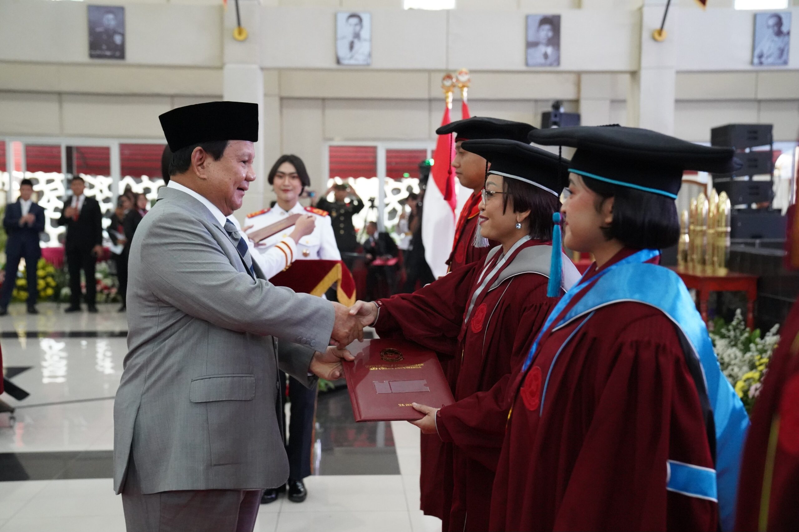 Prabowo Hadiri Wisuda 425 Mahasiswa Unhan RI: Jadikan Perjalananmu sebagai Pengabdian untuk Tanah Air