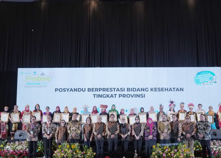 Menkes Budi Apresiasi Kader Posyandu Berprestasi dalam Jambore Nasional 2024 di Bandung