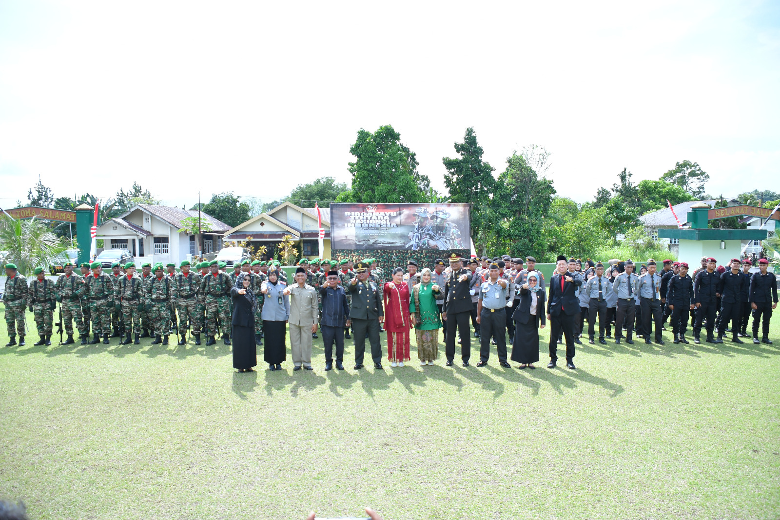 Upacara HUT Ke-79 di Tidore: TNI Modern Bersama Rakyat untuk Indonesia Maju