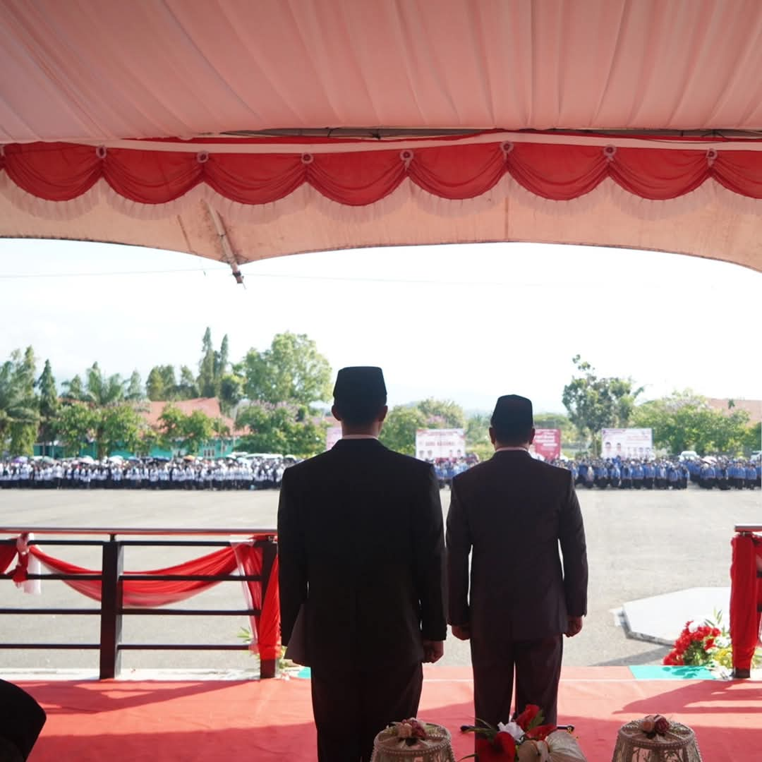 Usai Masa Cuti Sebagai Cagub Sultra, Ruksamin Pimpin Apel Peringatan Hari Guru Nasional di Konawe Utara