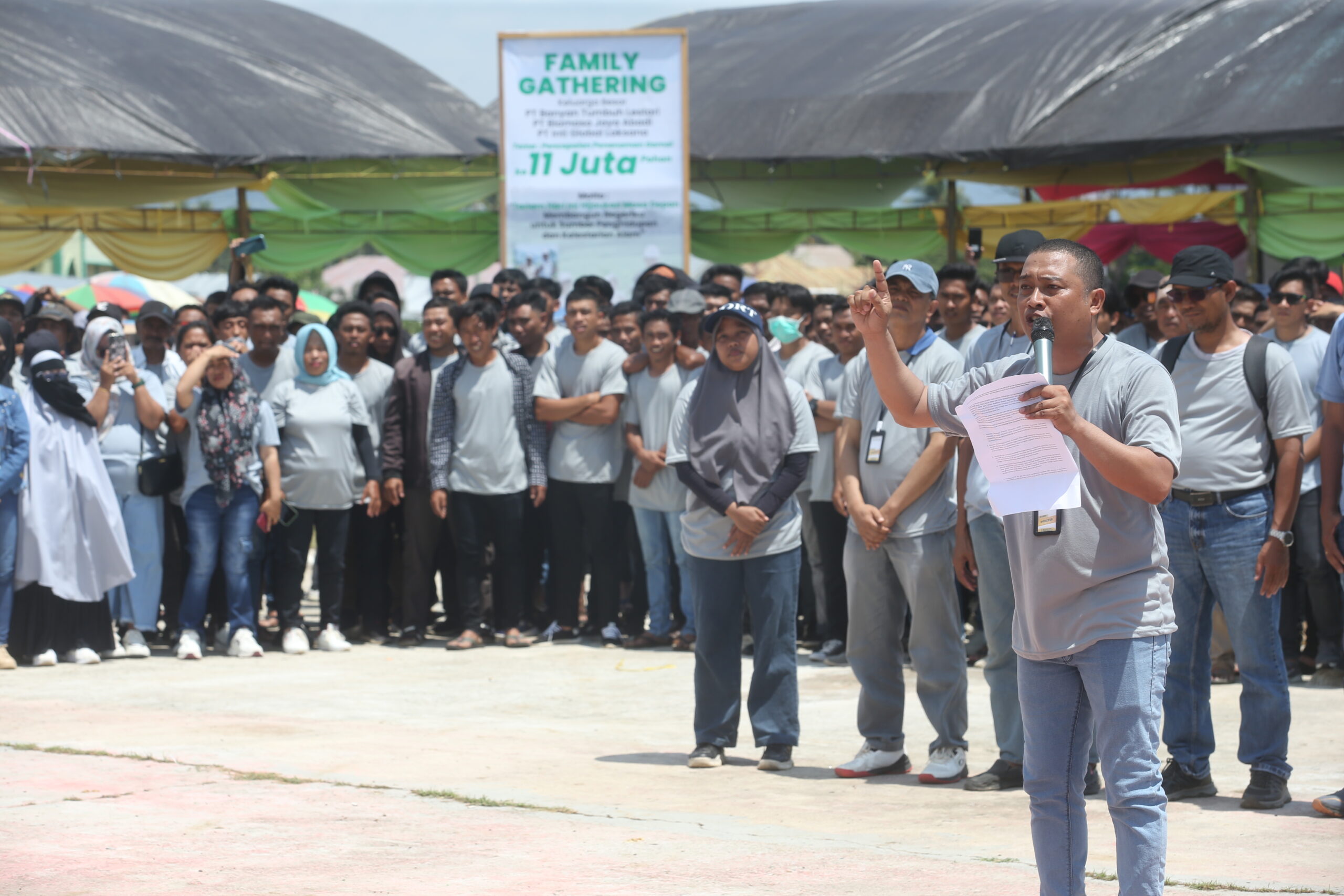 Warga Pohuwato Deklarasi dan Perkuat Kebersamaan di Family Gathering PT BJA, PT BTL, dan PT IGL