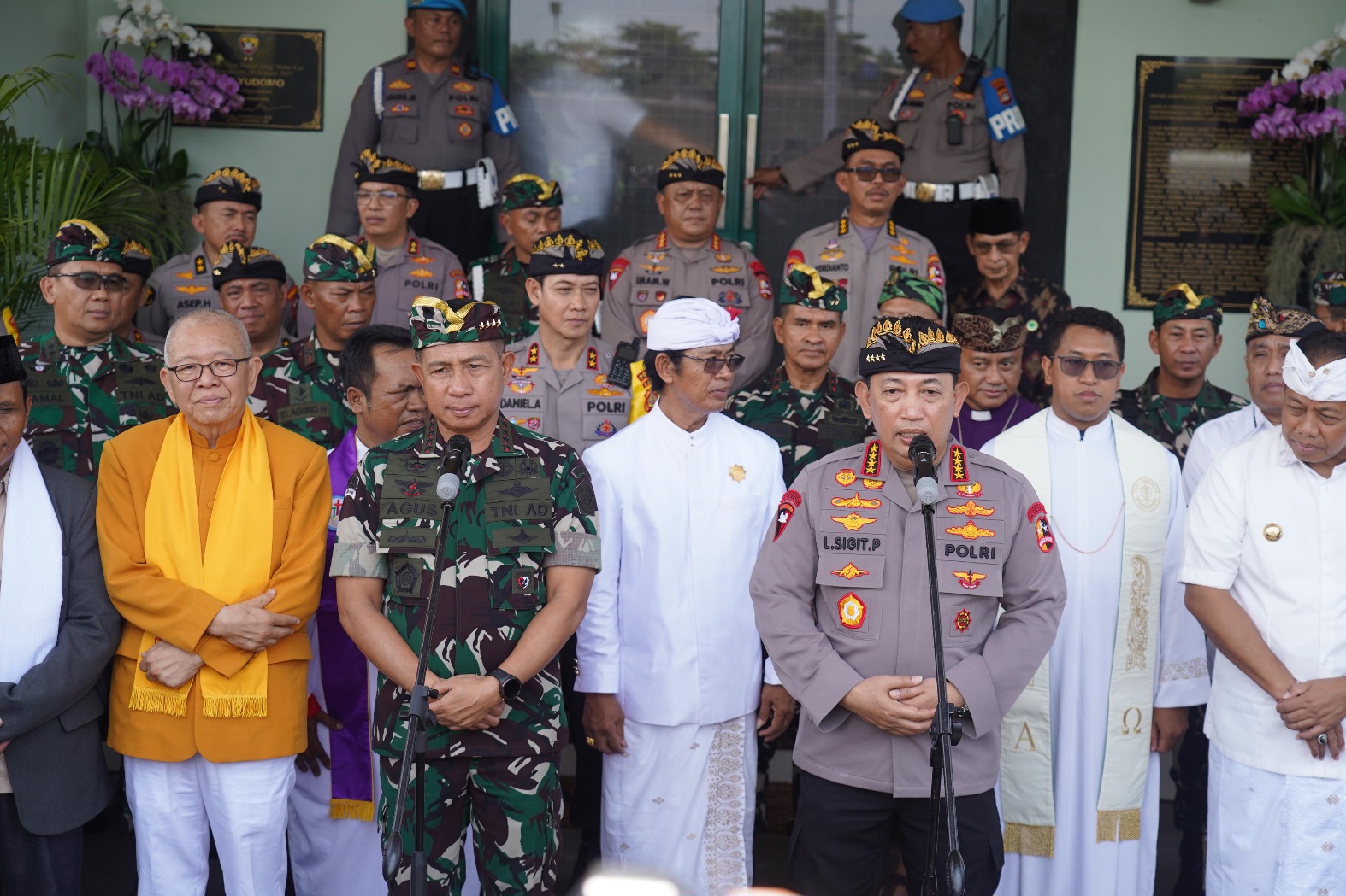 Safari Pengamanan Pilkada 2024: Panglima TNI dan Kapolri Hadiri Doa Bersama Lintas Agama di Bali