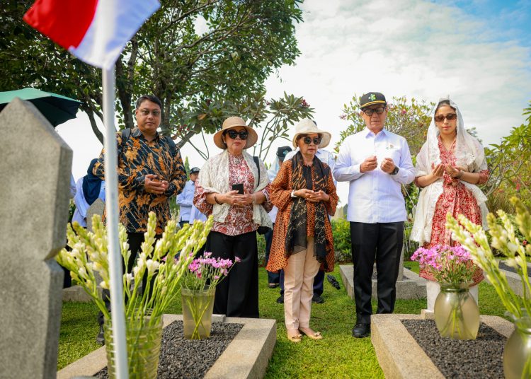 HKN ke-60, Menkes Budi Kenang dan Beri Penghormatan kepada Pahlawan Kesehatan