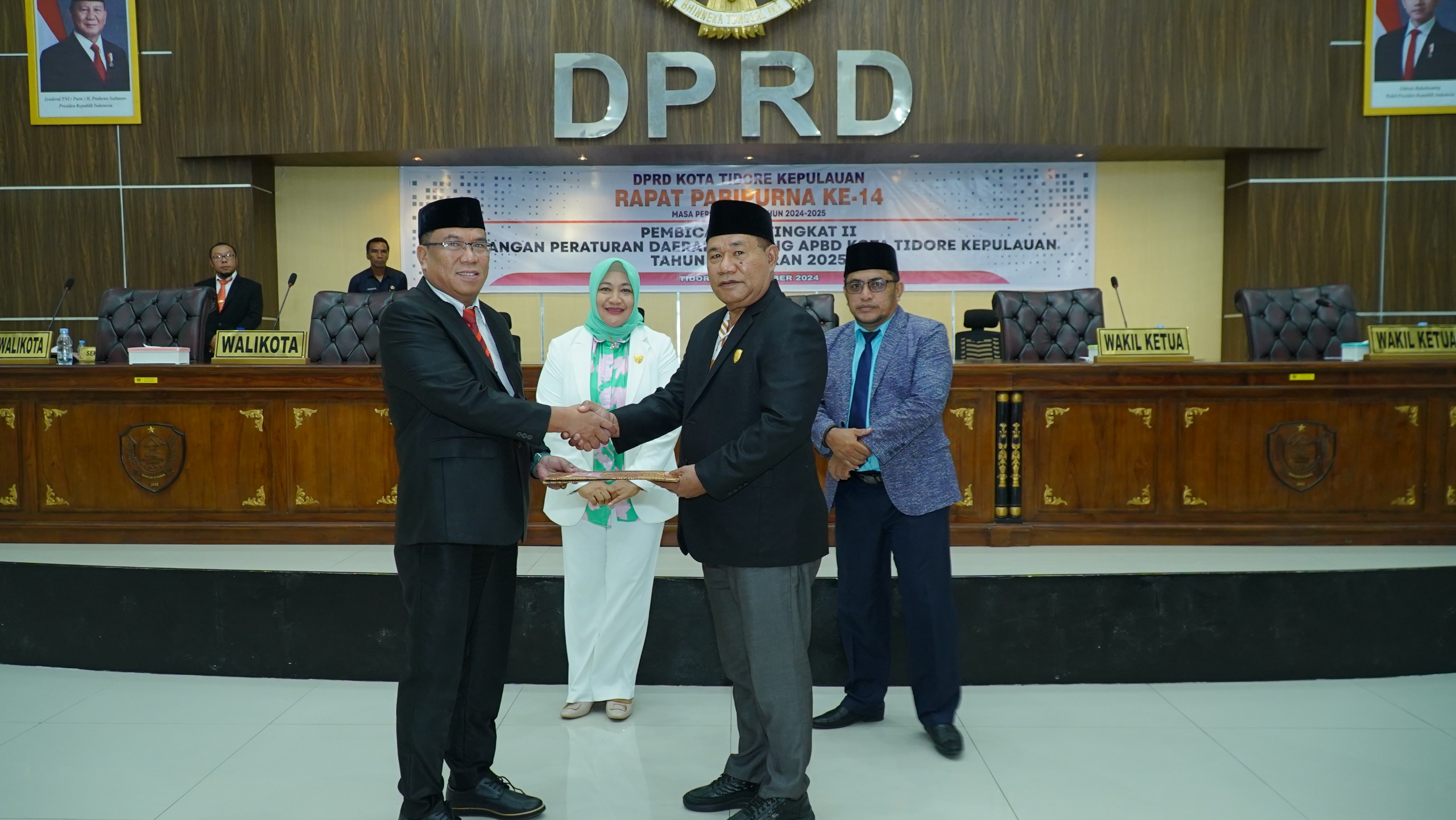 Empat Fraksi DPRD Kota Tidore Sepakati Ranperda APBD 2025